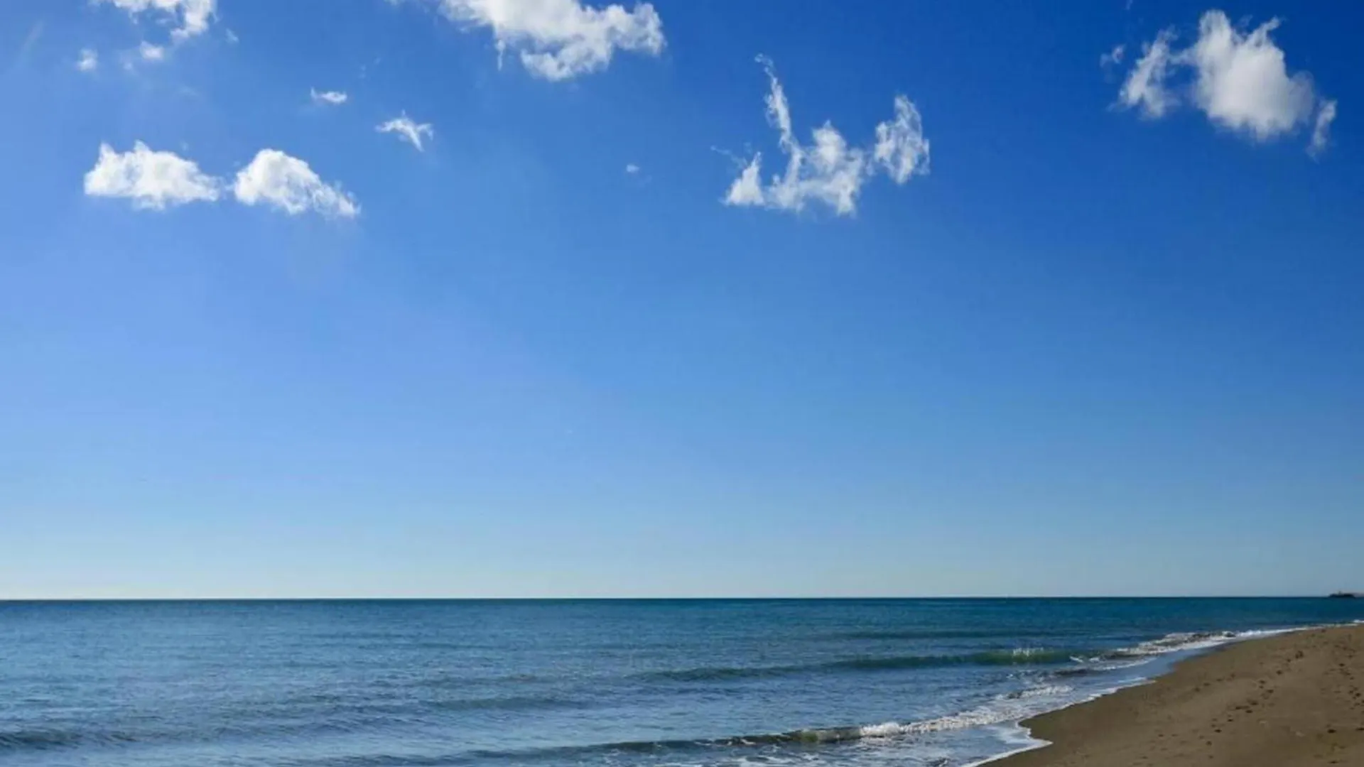 Apartment In Torremolinos Near Seabeach