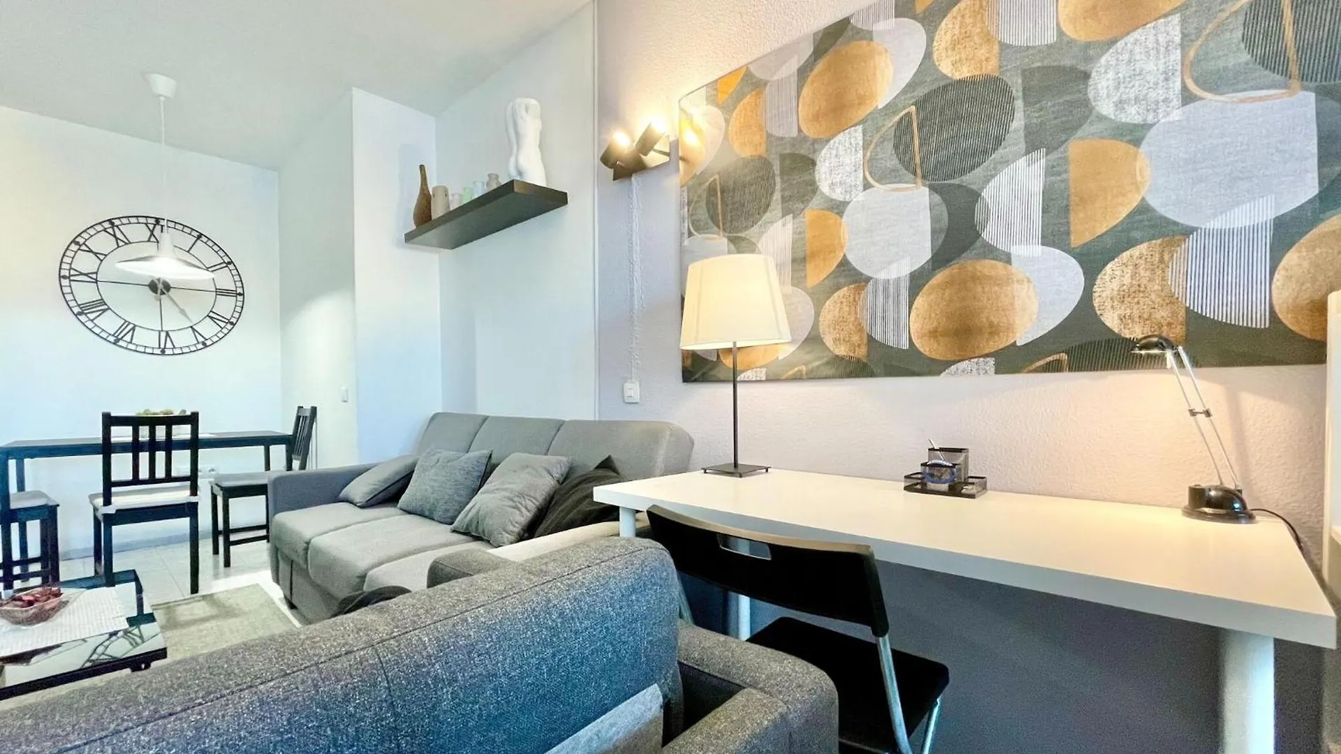 Apartment In Torremolinos Near Seabeach