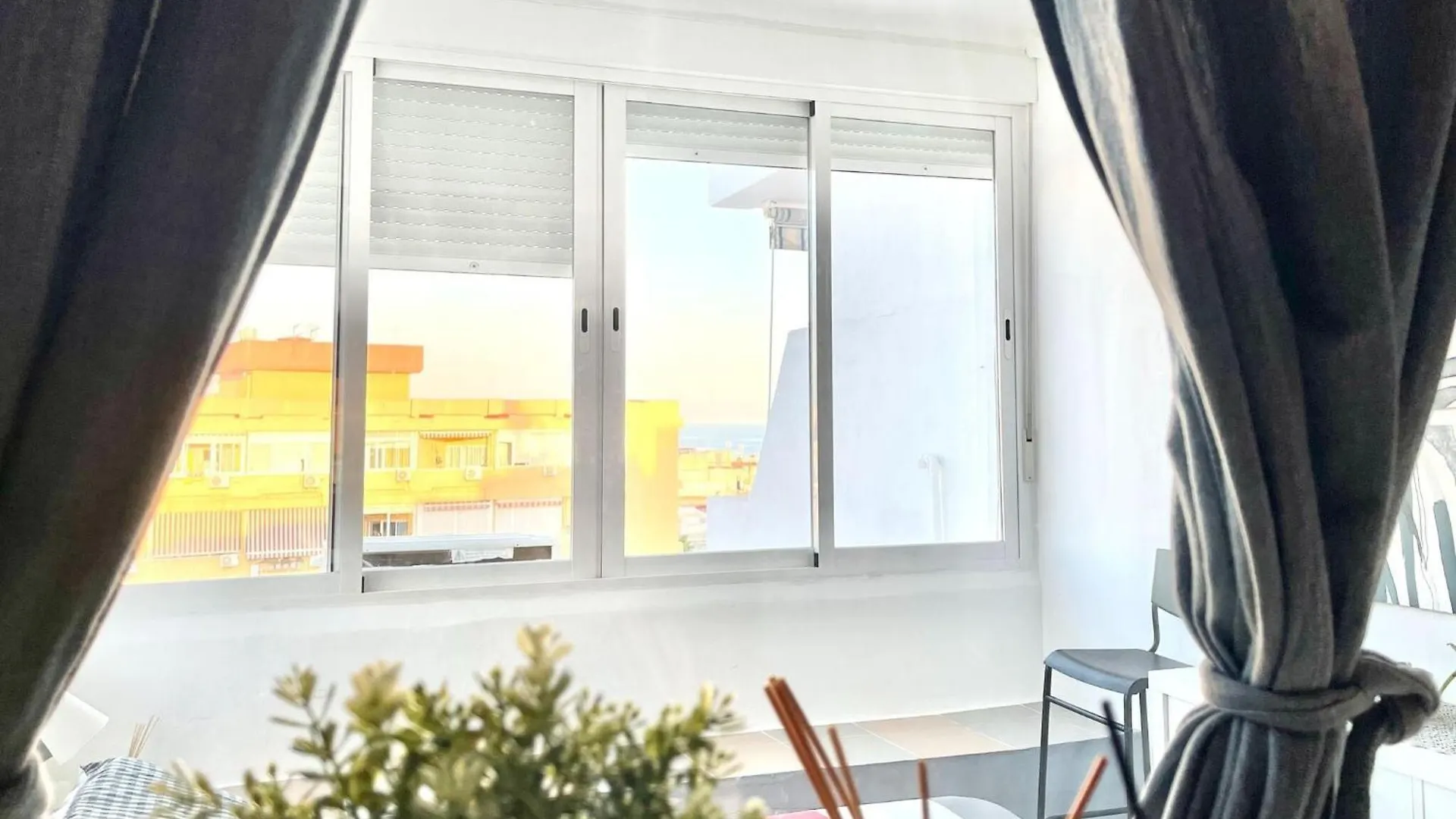 Apartment In Torremolinos Near Seabeach 0*,