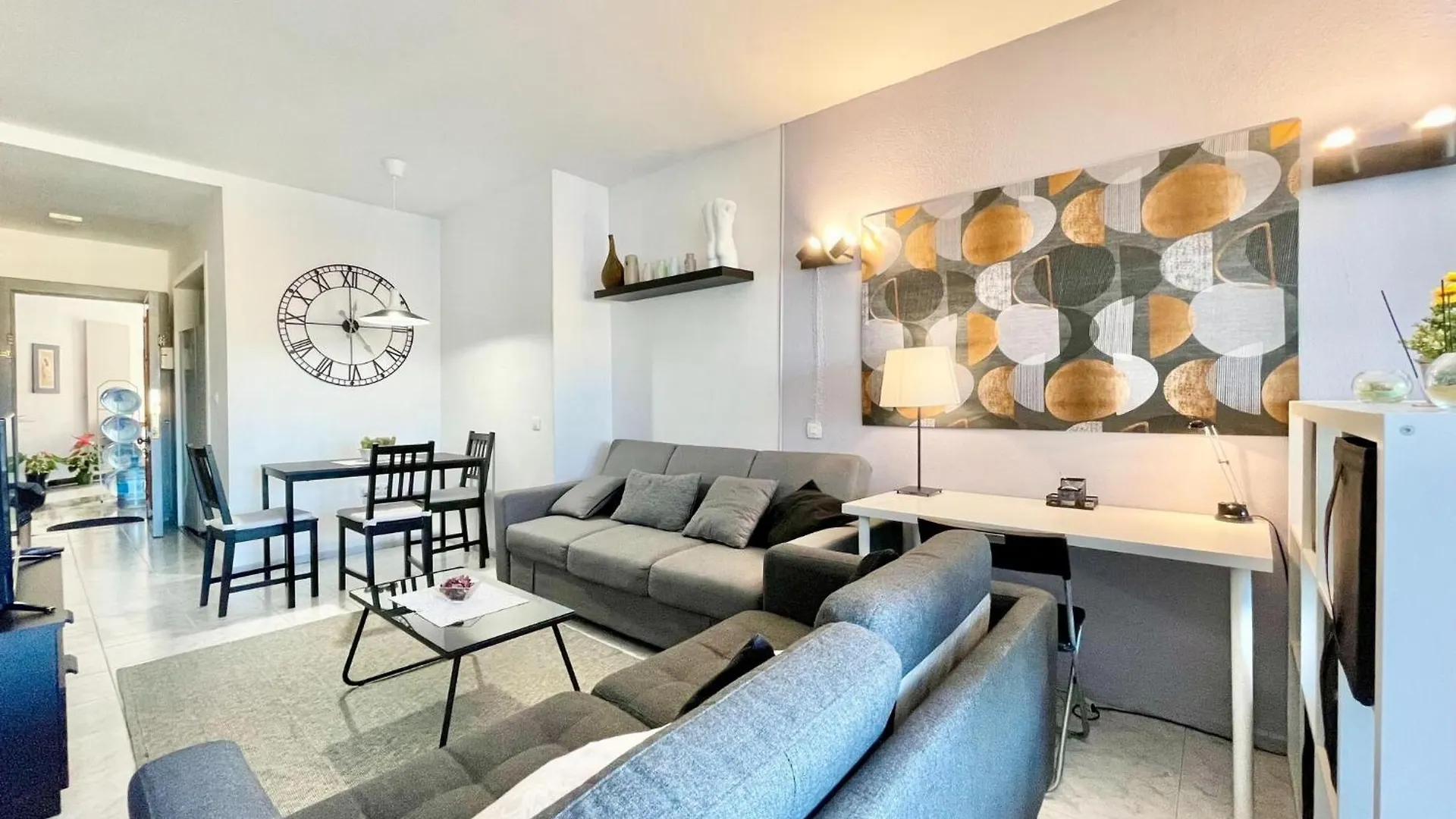 Apartment In Torremolinos Near Seabeach